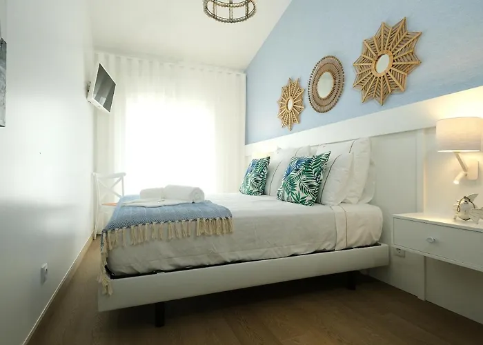 Holidays וילה נאזרה